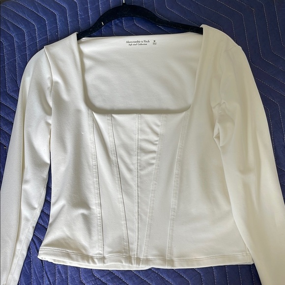 Abercrombie & Fitch Women's Cream Top - Picture 1 of 2
